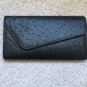 Black Clutch
